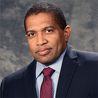 Carl Bloomfield headshot